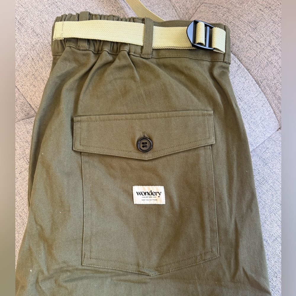 Wondery Olive Green Pants